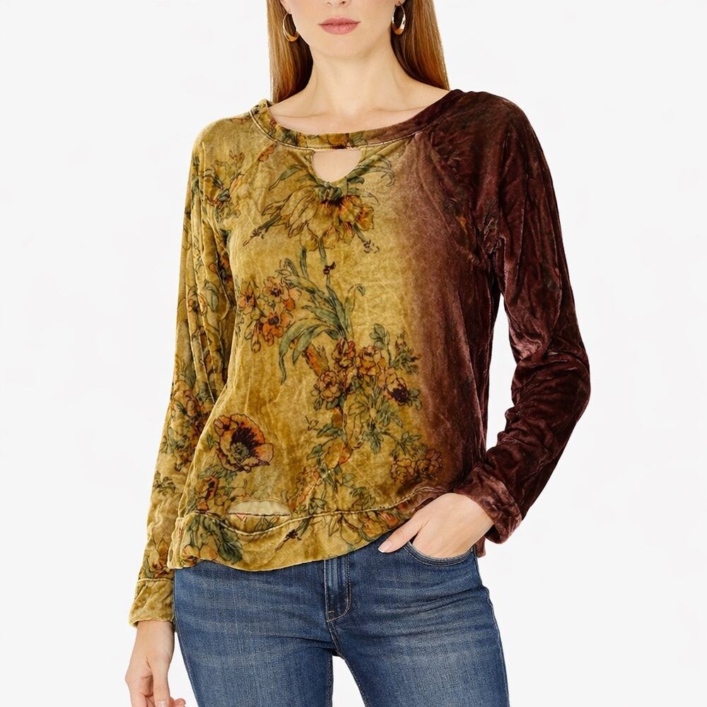 Chaser bohemian burnout velvet silk blend long sleeve cut out top. Women’s XS